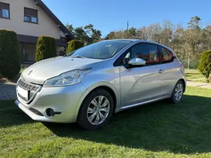 Peugeot 208 I 2012