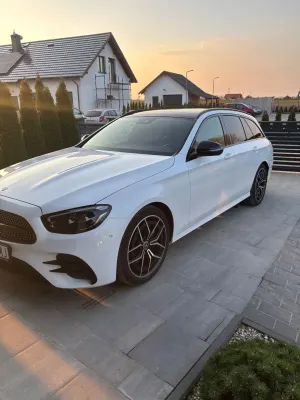 Mercedes-Benz E W213 220 d 9G-TRONIC 2021