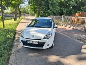 Renault Clio III 1.2 16V 75 Dynamique 2011