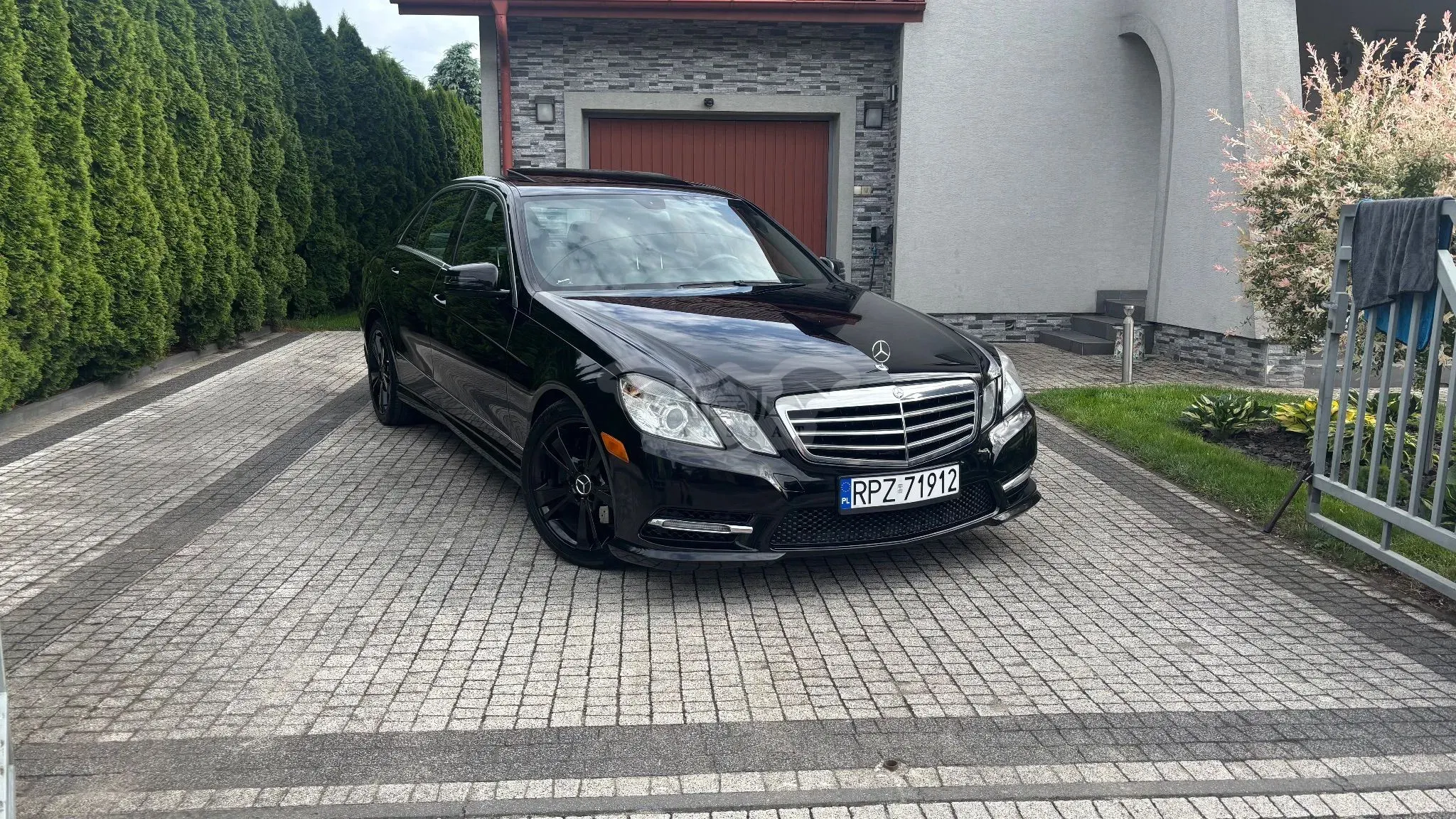 Mercedes-Benz E W212/W207 350 7G-TRONIC 2012