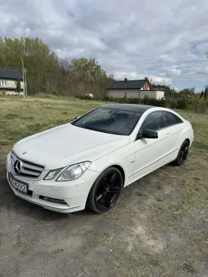 Mercedes-Benz E W212/W207 2011