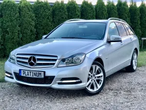 Mercedes-Benz C W204 180 BlueEFFICIENCY 7G-TRONIC Avantgarde 2011