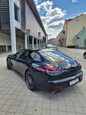 Porsche Panamera 4 Edition 2015