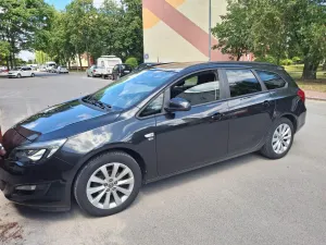 Opel Astra J 1.4 Turbo 150 Jahre 2013