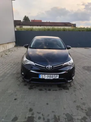 Toyota Avensis III 2.0 D-4D Premium 2016