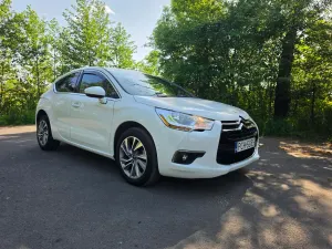 Citroën DS4 e-HDi 115 Chic 2013