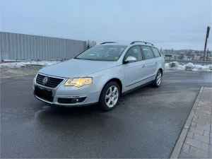 Volkswagen Passat B6 2.0 TDI Trendline DSG 2010