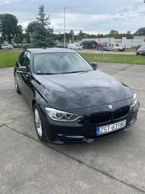 BMW 3 Series F30/F31 318d DPF Edition Sport 2012