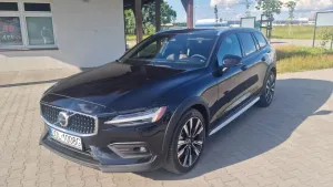 Volvo V60 2024