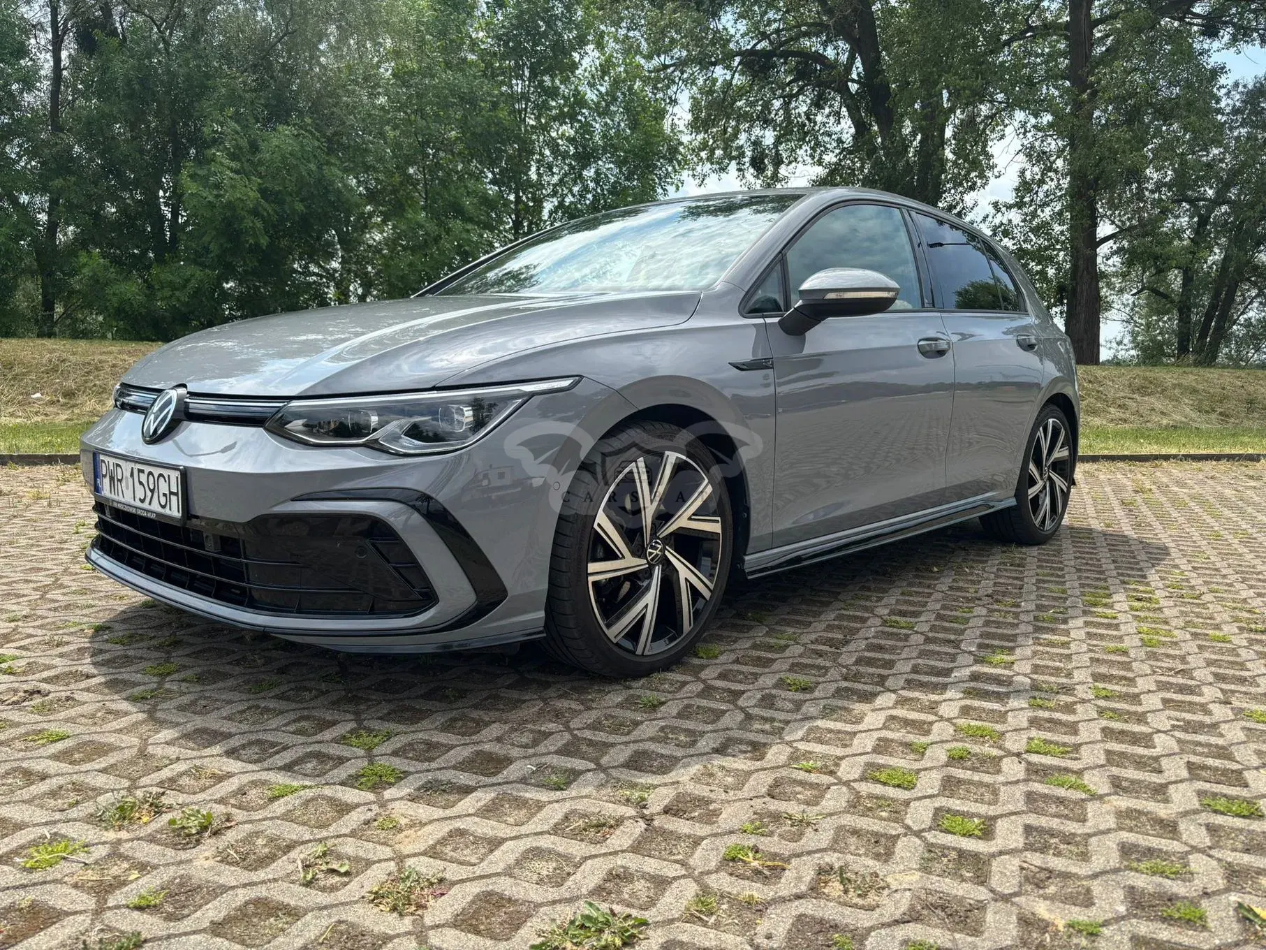 Volkswagen Golf VIII 1.5 eTSI mHEV R-Line DSG 2024