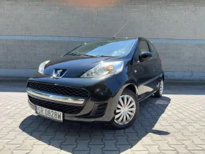 Peugeot 107 70 Petit Filou 2011