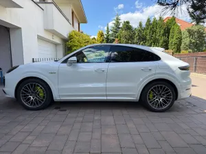 Porsche Cayenne III E-Hybrid Platinum Edition 2022