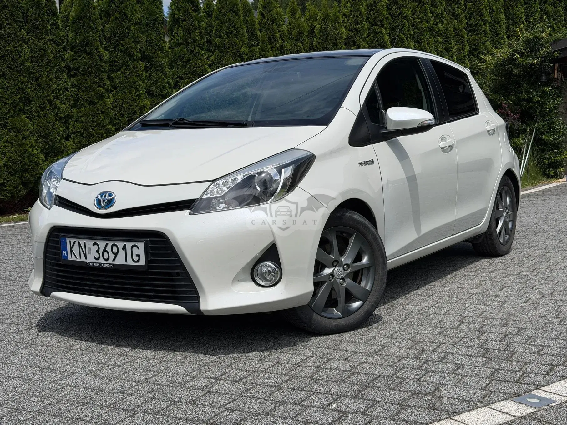 Toyota Yaris III Hybrid 100 Premium 2013