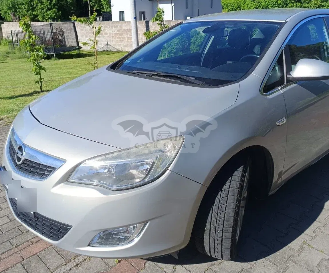 Opel Astra J 1.6 111 EasyTronic 2010