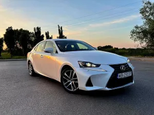 Lexus IS III 200t Elegance 2016