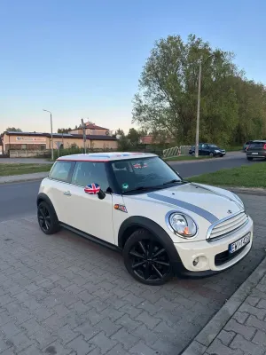 Mini One 2011