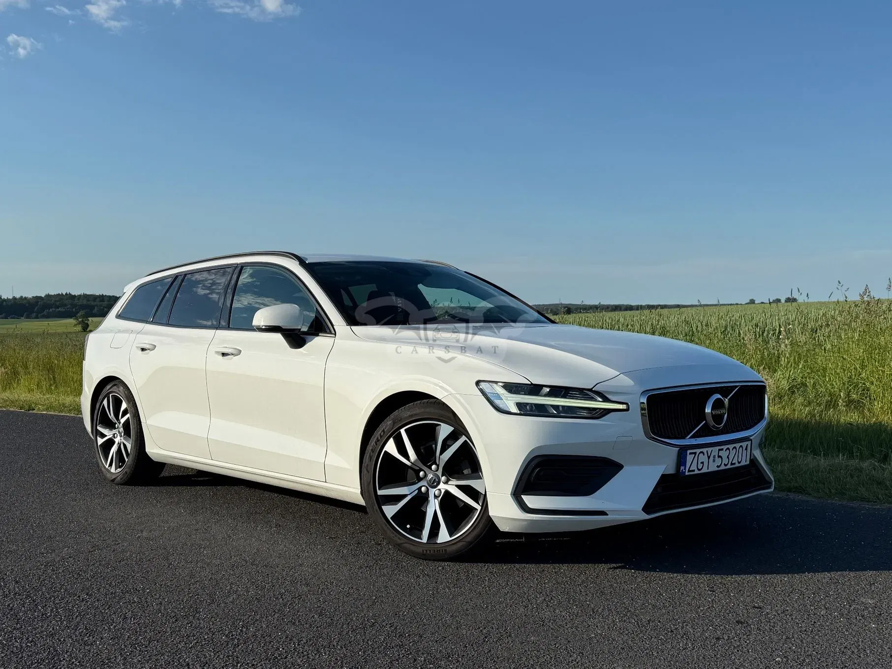 Volvo V60 II D3 Momentum Pro 2019