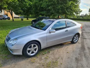 Mercedes-Benz C W203 2003