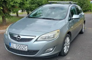 Opel Astra J 1.4 T Sport S&S 2012