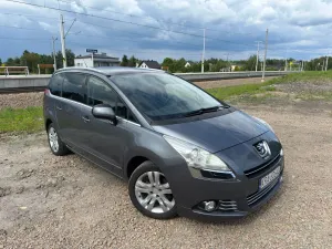 Peugeot 5008 I 2.0 HDi Allure 7os 2011