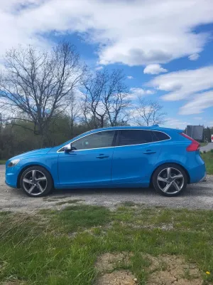 Volvo V40 II D2 R-Design 2013