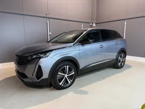 Peugeot 3008 II 1.6 PureTech Hybrid4 PHEV Allure Pack S&S EAT8 2022