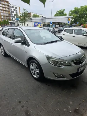 Opel Astra J 1.7 CDTI 2012