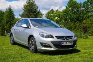 Opel Astra J 1.6 Enjoy 2014