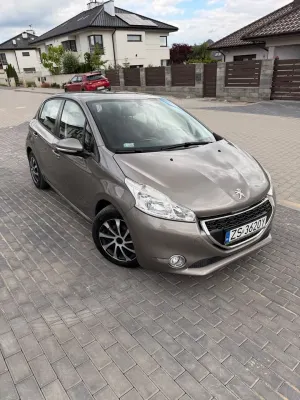 Peugeot 208 I 1.4 VTi Active 2012