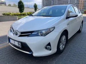 Toyota Auris II 2015