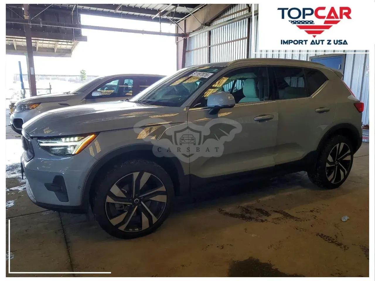Volvo XC40 B5 B AWD Momentum Pro 2025