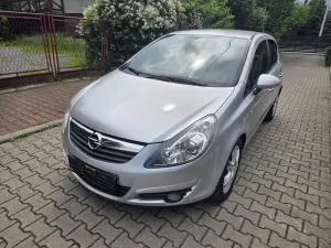 Opel Corsa D 1.2 16V Easytronic Cosmo 2009
