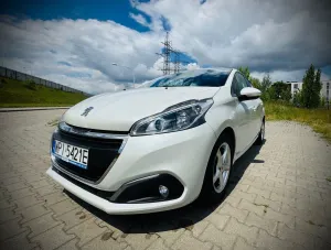 Peugeot 208 I 2015