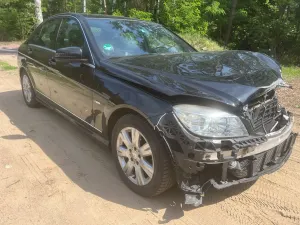 Mercedes-Benz C W204 200 CGI BlueEff Avantgarde 2010