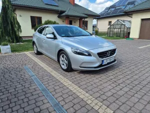 Volvo V40 II D2 Momentum 2013