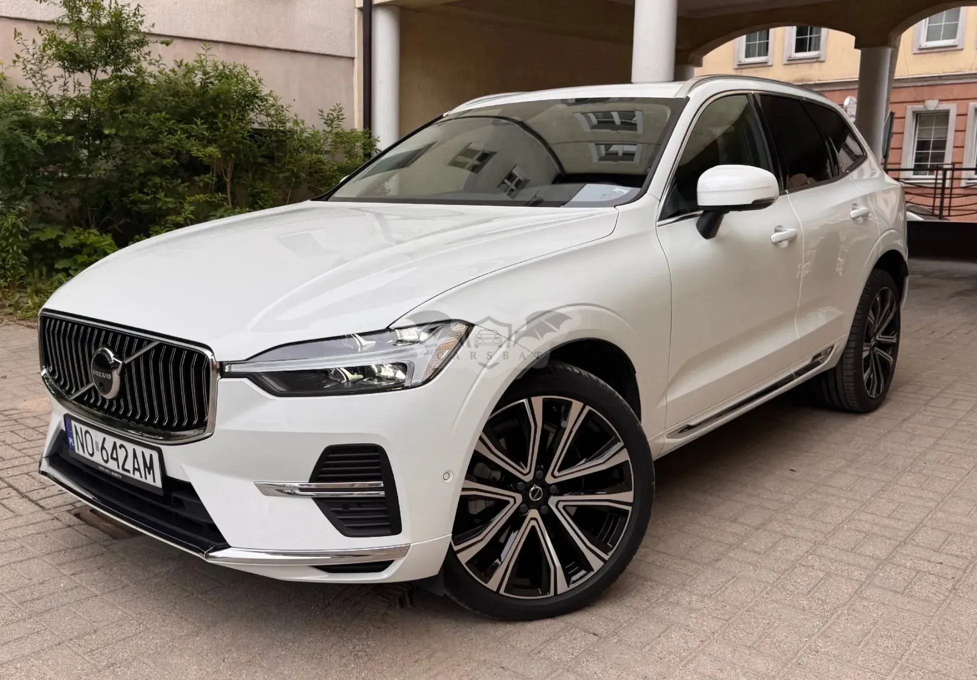 Volvo XC60 II B5 B AWD Plus Bright 2023