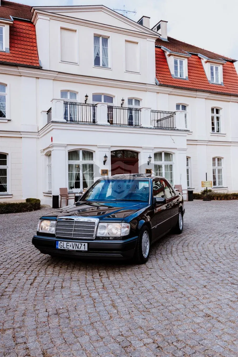 Mercedes-Benz E 1990