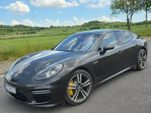Porsche Panamera GTS PDK 2014