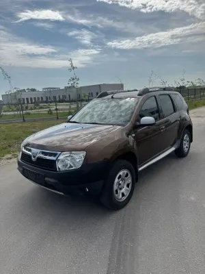 Dacia Duster I 1.6 16V 105 4x2 Laureate 2011