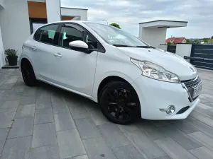 Peugeot 208 I 1.4 HDi Active 2013