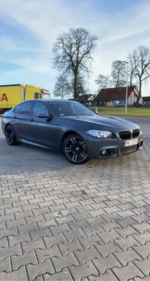 BMW 5 Series F10/F11 528i xDrive 2016
