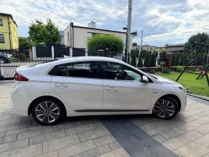 Hyundai IONIQ Hybrid Platinum 2016
