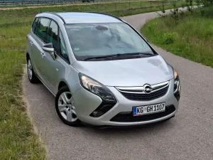 Opel Zafira C Tourer 1.4 Turbo Edition 2011