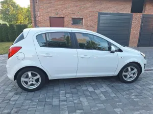 Opel Corsa D 1.2 16V (ecoFLEX) Easytronic Edition 2013