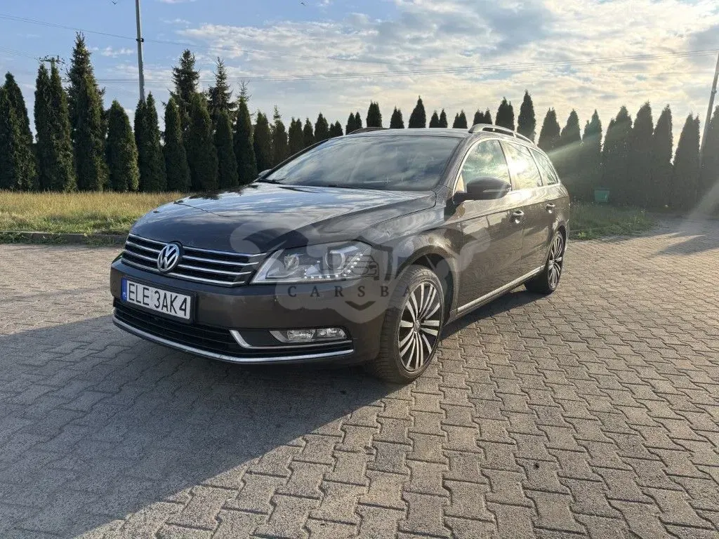 Volkswagen Passat B7 2.0 TDI Comfortline 2012