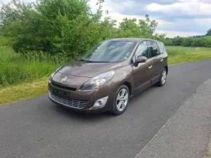 Renault Scenic III TCe 130 Dynamique 2012