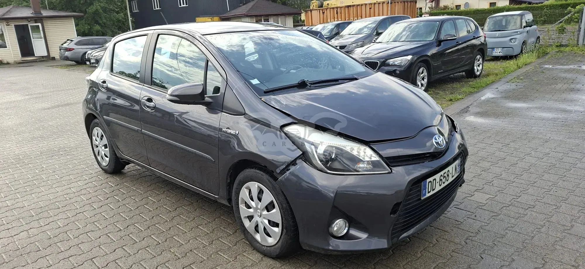 Toyota Yaris III Hybrid 100 Dynamic 2014