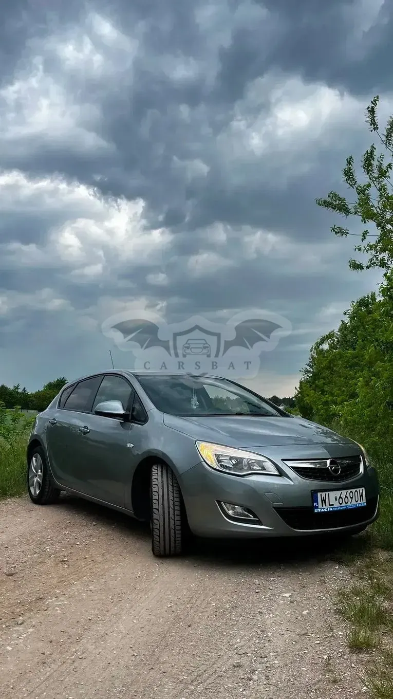 Opel Astra J 1.6 2010