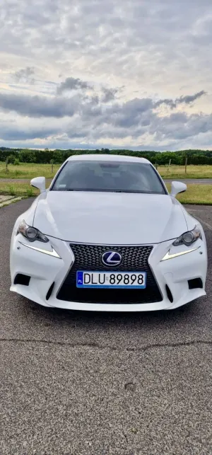 Lexus IS III ver-300h-f-sport-eu6 2015