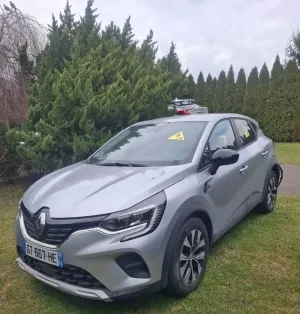 Renault Captur / QM3 II E-TECH Full 145 TECHNO 2023